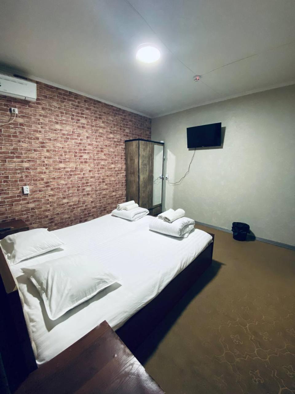 Old Inn Hostel Tashkent Exterior foto